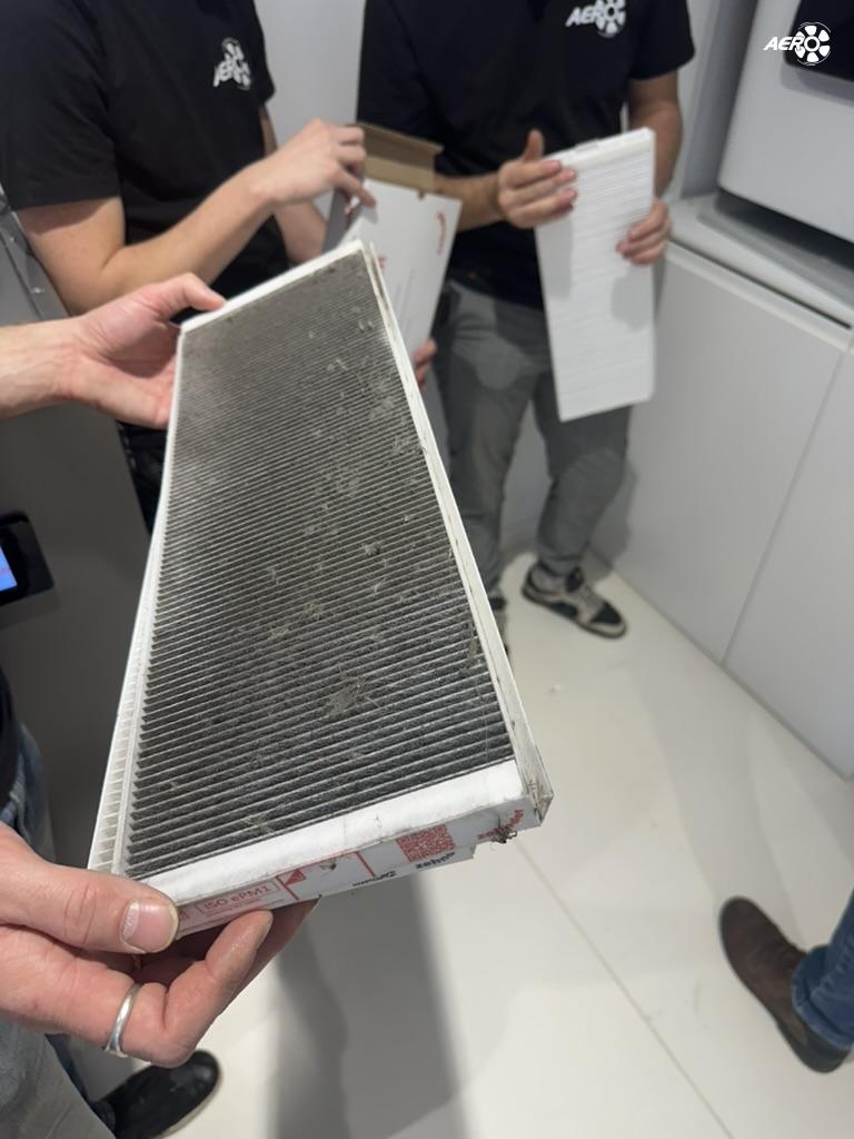 B9F21A63-5D03-4769-AE03-CA5DF9530F19_1_105_c