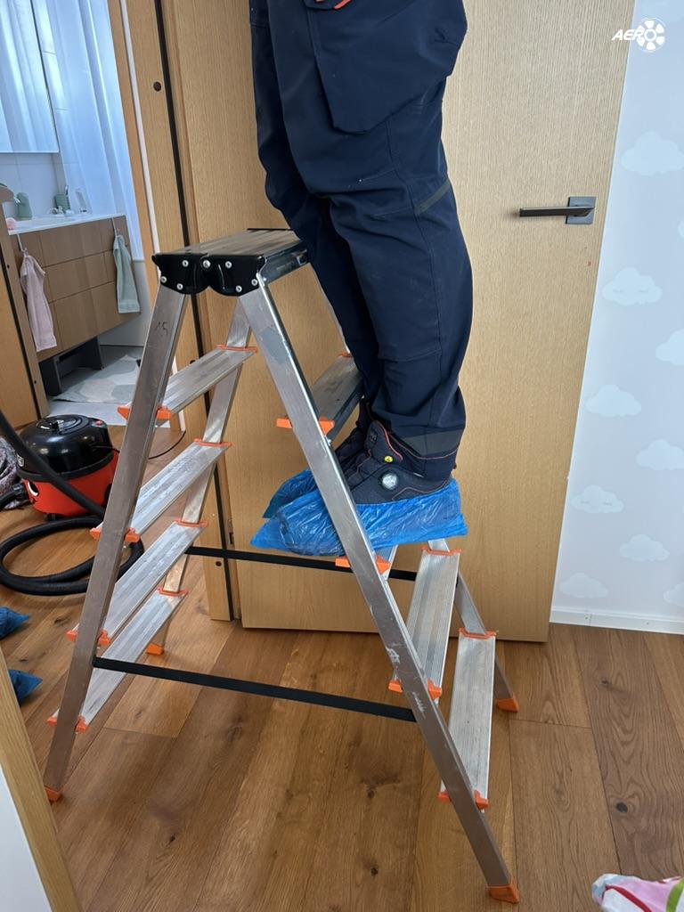 E295A68F-96B2-4A6C-8C88-C93353EC1F77_1_105_c