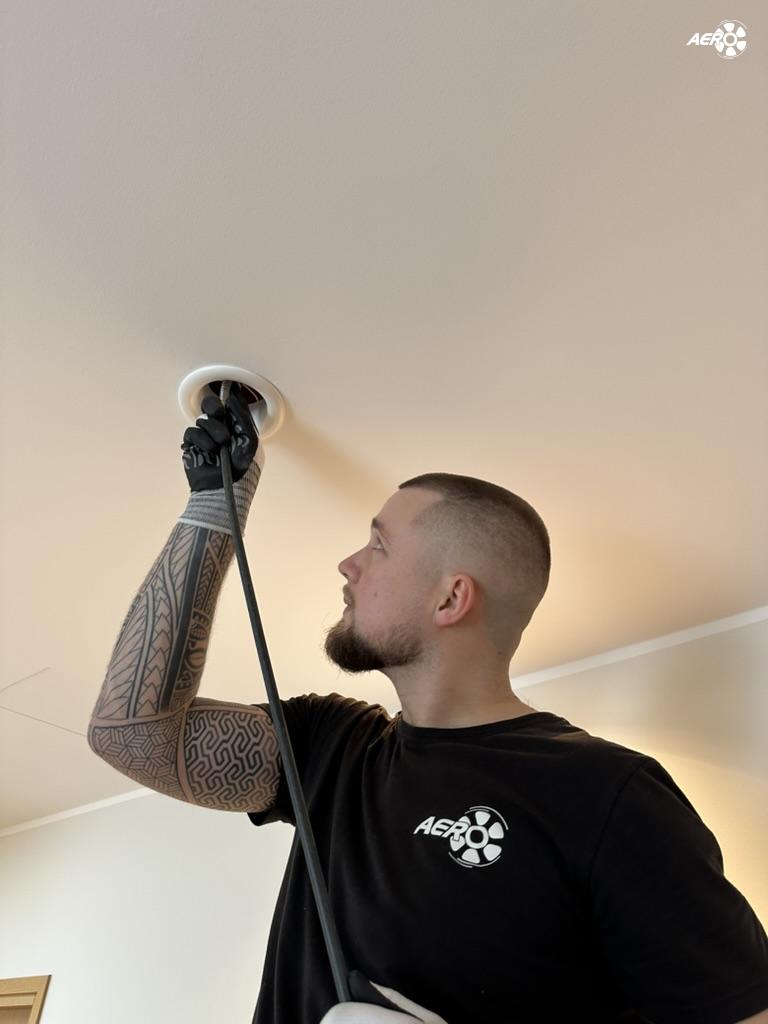 EE260C0F-0E22-43E9-A6A5-2E4F7C0C9FFC_1_105_c